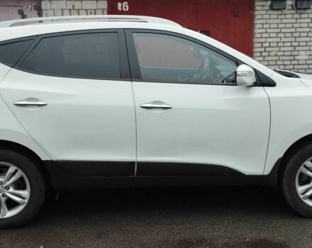 Білий Хендай іх35, об'ємом двигуна 2 л та пробігом 215 тис. км за 9900 $, фото 6 на Automoto.ua