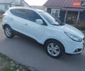 Белый Хендай их35, объемом двигателя 2 л и пробегом 172 тыс. км за 12200 $, фото 2 на Automoto.ua