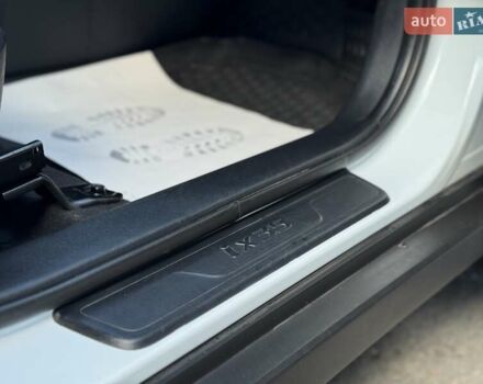 Белый Хендай их35, объемом двигателя 1.7 л и пробегом 214 тыс. км за 13000 $, фото 43 на Automoto.ua