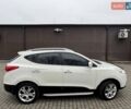 Белый Хендай их35, объемом двигателя 2.36 л и пробегом 111 тыс. км за 11999 $, фото 10 на Automoto.ua