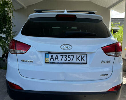 Белый Хендай их35, объемом двигателя 2 л и пробегом 221 тыс. км за 11200 $, фото 7 на Automoto.ua