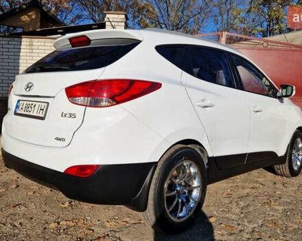 Белый Хендай их35, объемом двигателя 2 л и пробегом 226 тыс. км за 10300 $, фото 6 на Automoto.ua