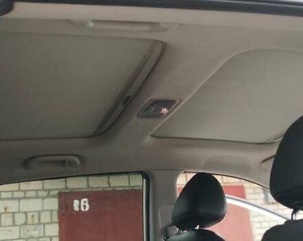 Белый Хендай их35, объемом двигателя 2 л и пробегом 215 тыс. км за 9300 $, фото 7 на Automoto.ua