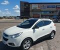 Белый Хендай их35, объемом двигателя 2 л и пробегом 170 тыс. км за 11600 $, фото 2 на Automoto.ua