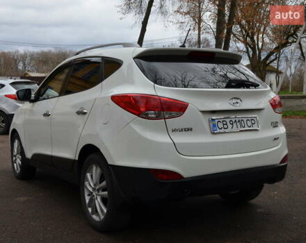 Белый Хендай их35, объемом двигателя 2.36 л и пробегом 202 тыс. км за 11300 $, фото 4 на Automoto.ua
