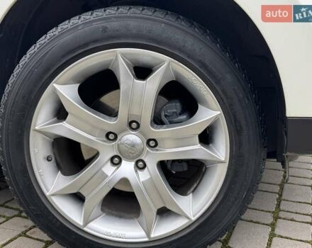 Белый Хендай их35, объемом двигателя 2.36 л и пробегом 111 тыс. км за 11999 $, фото 4 на Automoto.ua