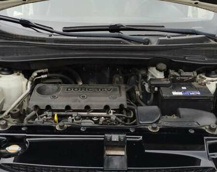 Белый Хендай их35, объемом двигателя 2 л и пробегом 215 тыс. км за 9300 $, фото 9 на Automoto.ua