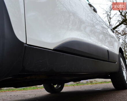 Белый Хендай их35, объемом двигателя 2.36 л и пробегом 202 тыс. км за 11300 $, фото 40 на Automoto.ua