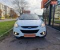 Белый Хендай их35, объемом двигателя 2.4 л и пробегом 208 тыс. км за 12700 $, фото 1 на Automoto.ua