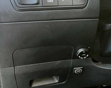 Белый Хендай их35, объемом двигателя 2 л и пробегом 221 тыс. км за 11200 $, фото 20 на Automoto.ua