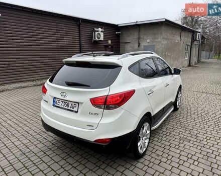 Белый Хендай их35, объемом двигателя 2.36 л и пробегом 111 тыс. км за 11999 $, фото 15 на Automoto.ua