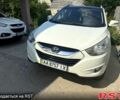 Белый Хендай их35, объемом двигателя 2.4 л и пробегом 112 тыс. км за 10500 $, фото 1 на Automoto.ua