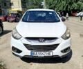 Білий Хендай іх35, об'ємом двигуна 2 л та пробігом 200 тис. км за 4850 $, фото 1 на Automoto.ua