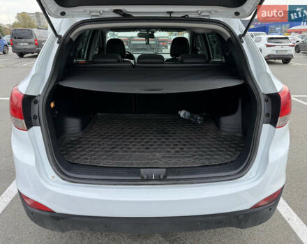 Білий Хендай іх35, об'ємом двигуна 2 л та пробігом 122 тис. км за 11500 $, фото 37 на Automoto.ua