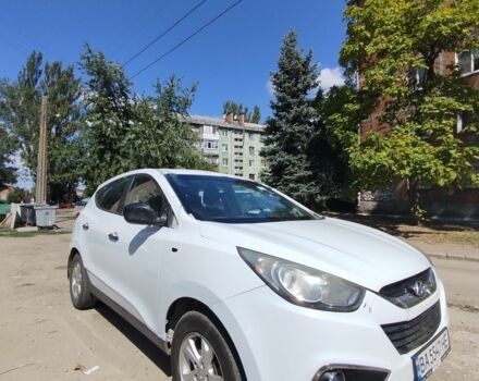Білий Хендай іх35, об'ємом двигуна 2 л та пробігом 200 тис. км за 4850 $, фото 1 на Automoto.ua