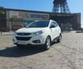 Белый Хендай их35, объемом двигателя 2 л и пробегом 170 тыс. км за 11600 $, фото 1 на Automoto.ua