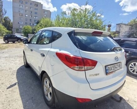 Білий Хендай іх35, об'ємом двигуна 2 л та пробігом 200 тис. км за 4850 $, фото 3 на Automoto.ua