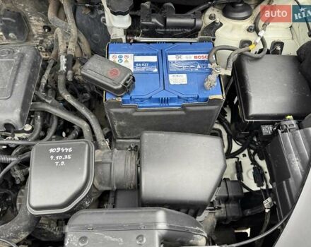 Белый Хендай их35, объемом двигателя 2.36 л и пробегом 111 тыс. км за 11999 $, фото 49 на Automoto.ua