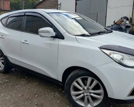 Білий Хендай іх35, об'ємом двигуна 2 л та пробігом 200 тис. км за 10800 $, фото 4 на Automoto.ua