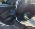 Белый Хендай их35, объемом двигателя 2 л и пробегом 174 тыс. км за 12000 $, фото 6 на Automoto.ua