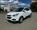 Белый Хендай их35, объемом двигателя 2 л и пробегом 270 тыс. км за 11600 $, фото 1 на Automoto.ua