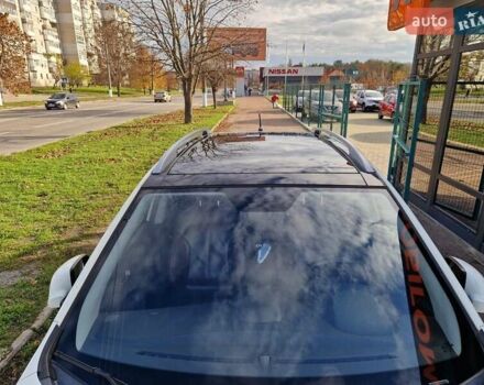 Белый Хендай их35, объемом двигателя 2.4 л и пробегом 208 тыс. км за 12700 $, фото 21 на Automoto.ua