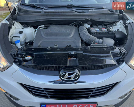 Хендай их35 2011 в Ровно на Automoto.ua Белый Хендай их35, объемом двигателя 2 л и пробегом 185 тыс. км за 13499 $, фото 44 на Automoto.ua