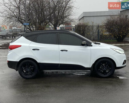 Білий Хендай іх35, об'ємом двигуна 2 л та пробігом 182 тис. км за 11999 $, фото 3 на Automoto.ua