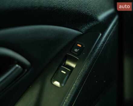 Белый Хендай их35, объемом двигателя 2 л и пробегом 300 тыс. км за 12900 $, фото 32 на Automoto.ua