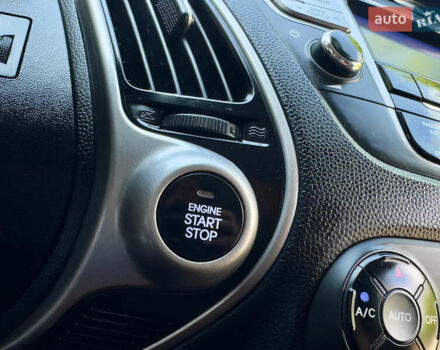 Хендай их35 2011 в Межгорье на Automoto.ua Белый Хендай их35, объемом двигателя 2 л и пробегом 235 тыс. км за 11100 $, фото 38 на Automoto.ua