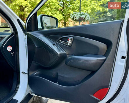 Хендай их35 2011 в Межгорье на Automoto.ua Белый Хендай их35, объемом двигателя 2 л и пробегом 235 тыс. км за 11100 $, фото 46 на Automoto.ua