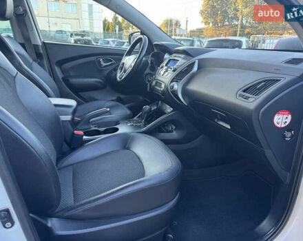 Хендай их35 2011 в Ровно на Automoto.ua Белый Хендай их35, объемом двигателя 2 л и пробегом 185 тыс. км за 13499 $, фото 31 на Automoto.ua