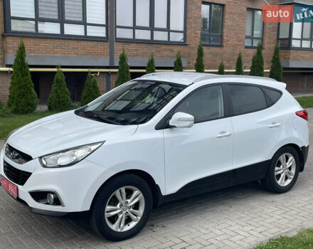 Белый Хендай их35, объемом двигателя 2 л и пробегом 193 тыс. км за 10550 $, фото 16 на Automoto.ua