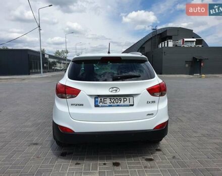 Білий Хендай іх35, об'ємом двигуна 2 л та пробігом 174 тис. км за 12300 $, фото 5 на Automoto.ua