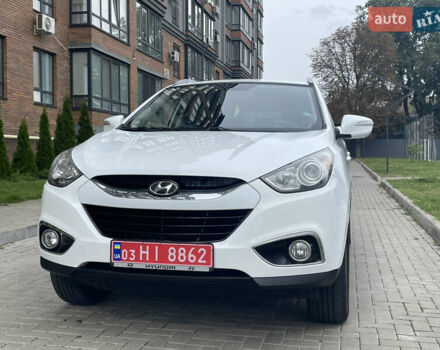 Белый Хендай их35, объемом двигателя 2 л и пробегом 193 тыс. км за 10550 $, фото 15 на Automoto.ua