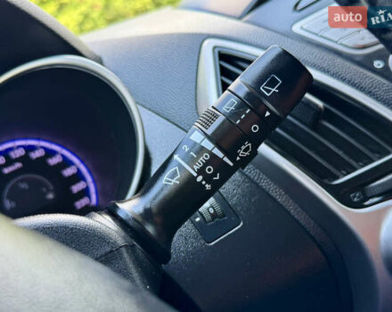 Хендай их35 2011 в Межгорье на Automoto.ua Белый Хендай их35, объемом двигателя 2 л и пробегом 235 тыс. км за 11100 $, фото 42 на Automoto.ua