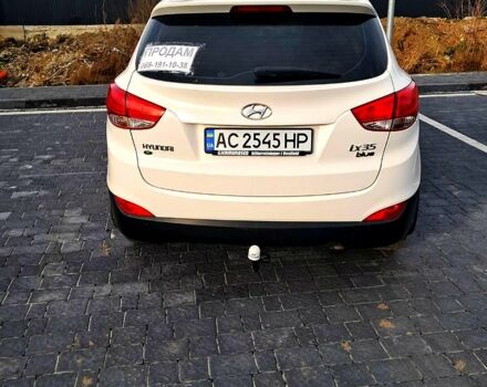 Белый Хендай их35, объемом двигателя 1.7 л и пробегом 217 тыс. км за 11500 $, фото 1 на Automoto.ua