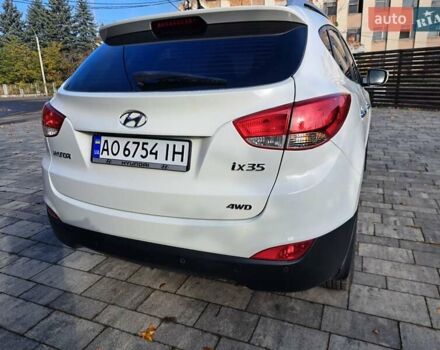 Білий Хендай іх35, об'ємом двигуна 2 л та пробігом 119 тис. км за 12600 $, фото 30 на Automoto.ua