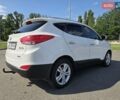 Белый Хендай их35, объемом двигателя 2 л и пробегом 180 тыс. км за 12200 $, фото 5 на Automoto.ua