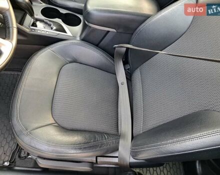 Білий Хендай іх35, об'ємом двигуна 2 л та пробігом 119 тис. км за 12600 $, фото 44 на Automoto.ua