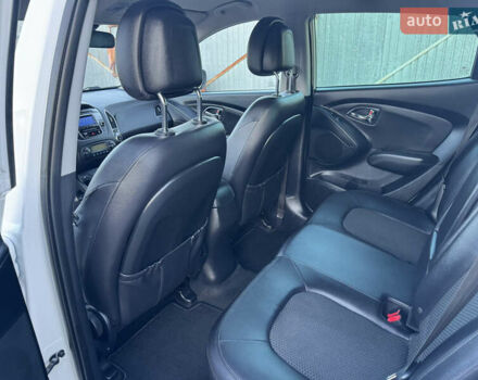 Хендай их35 2011 в Ровно на Automoto.ua Белый Хендай их35, объемом двигателя 2 л и пробегом 185 тыс. км за 13499 $, фото 18 на Automoto.ua