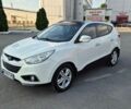 Белый Хендай их35, объемом двигателя 2 л и пробегом 160 тыс. км за 11700 $, фото 1 на Automoto.ua