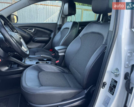 Хендай их35 2011 в Ровно на Automoto.ua Белый Хендай их35, объемом двигателя 2 л и пробегом 185 тыс. км за 13499 $, фото 13 на Automoto.ua