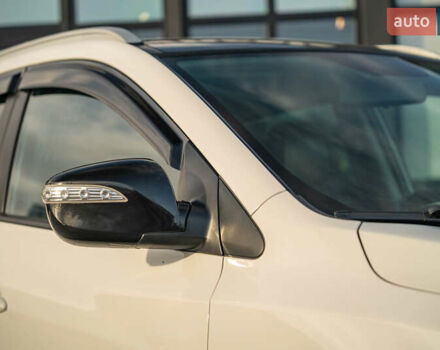 Белый Хендай их35, объемом двигателя 2 л и пробегом 300 тыс. км за 12900 $, фото 10 на Automoto.ua