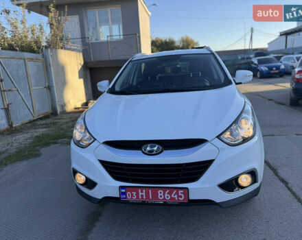 Хендай их35 2011 в Ровно на Automoto.ua Белый Хендай их35, объемом двигателя 2 л и пробегом 185 тыс. км за 13499 $, фото 2 на Automoto.ua