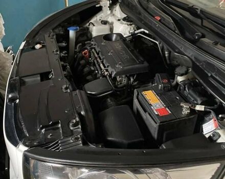 Белый Хендай их35, объемом двигателя 2 л и пробегом 37 тыс. км за 17000 $, фото 3 на Automoto.ua