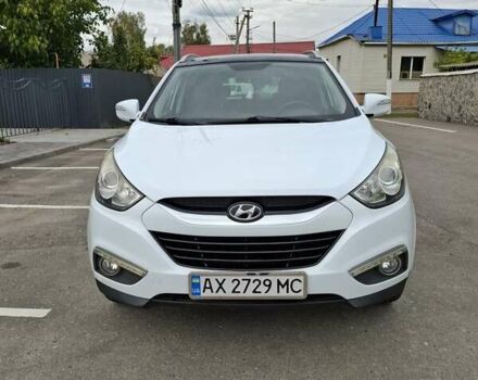Белый Хендай их35, объемом двигателя 2 л и пробегом 184 тыс. км за 12400 $, фото 9 на Automoto.ua