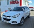 Белый Хендай их35, объемом двигателя 2 л и пробегом 145 тыс. км за 11300 $, фото 4 на Automoto.ua