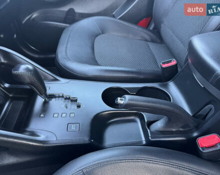Хендай их35 2011 в Ровно на Automoto.ua Белый Хендай их35, объемом двигателя 2 л и пробегом 185 тыс. км за 13499 $, фото 23 на Automoto.ua