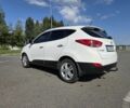 Белый Хендай их35, объемом двигателя 2 л и пробегом 220 тыс. км за 12200 $, фото 4 на Automoto.ua